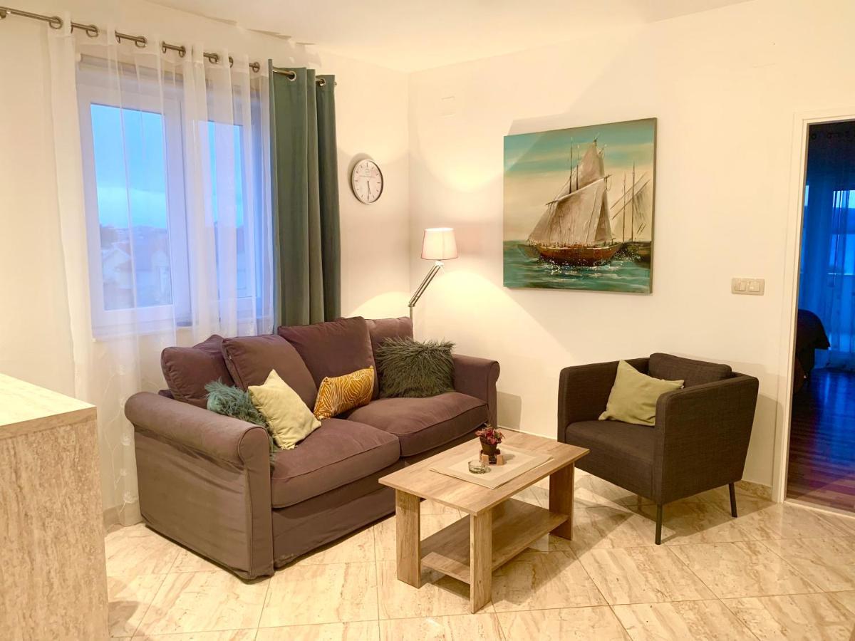 Apartment Lucie3 *
