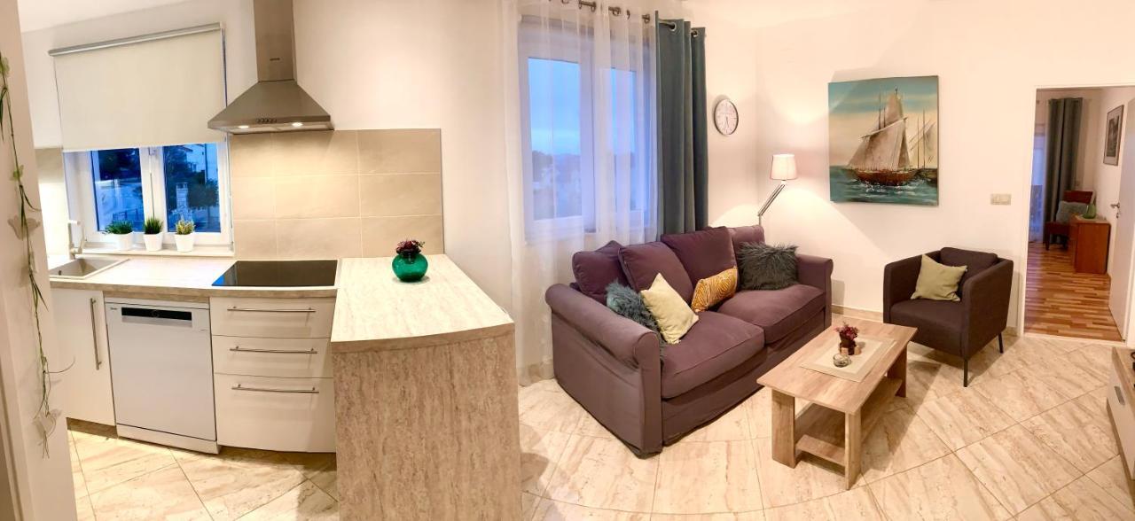 Lucie3 Apartament Biograd Na Moru